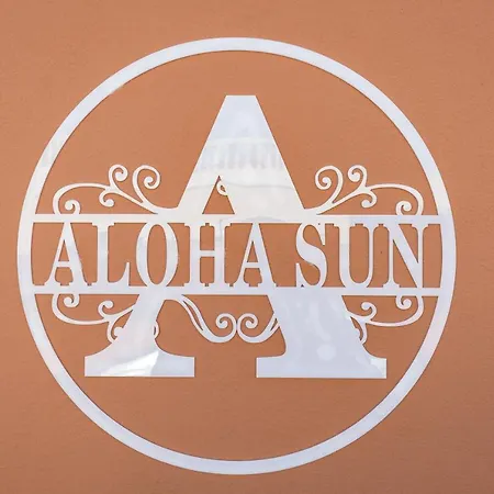 Home2book Aloha Sun Pool & Rooftop *