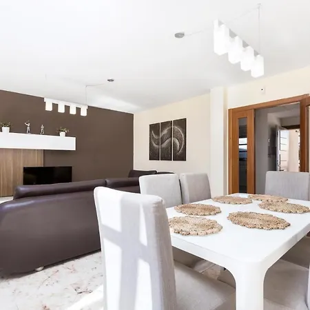 Home2book Aloha Sun Pool & Rooftop Villa *