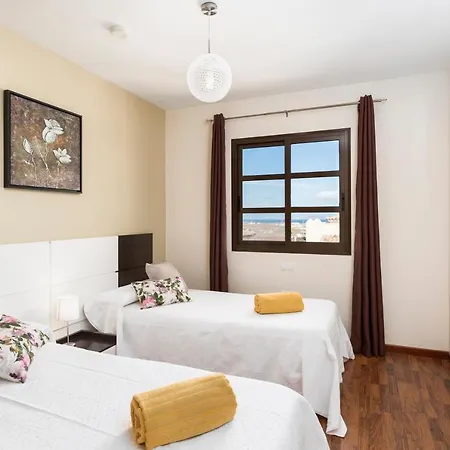 Home2book Aloha Sun Pool & Rooftop *